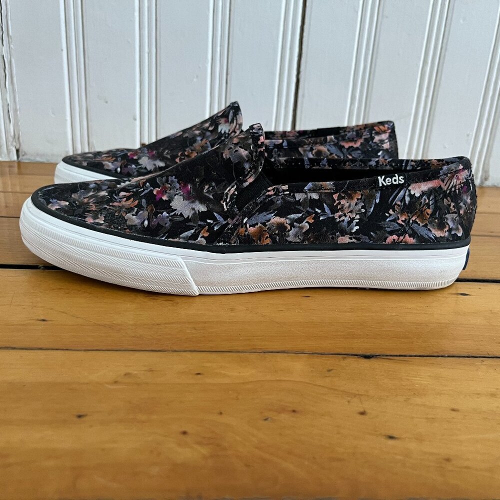 Keds Women's Size 6.5 Double Decker Slip On in Black/Multi Floral canvas